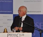 Peter Gauweiler bei der Laudatio zur Ehrenmitgliedschaft von Christian Ude im PresseClub München