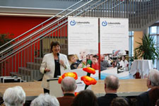 Dr. Gauweiler bei einem Redebeitrag von Frau Ulla Schmidt, MdB auf dem Frühjahrsempfang der Lebenshilfe Freising e.V. am 12. April 2013