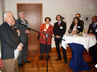 Dr. Gauweiler beim Empfang des Unterauschusses "Auswärtige Kultur- und Bildungspolitik" für die Kulturattachés der ausländischen Botschaften in Berlin am 12. November 2007