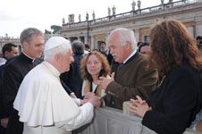 Papst Benedikt XVI. mit Dr. Gauweiler am 29. Oktober 2008